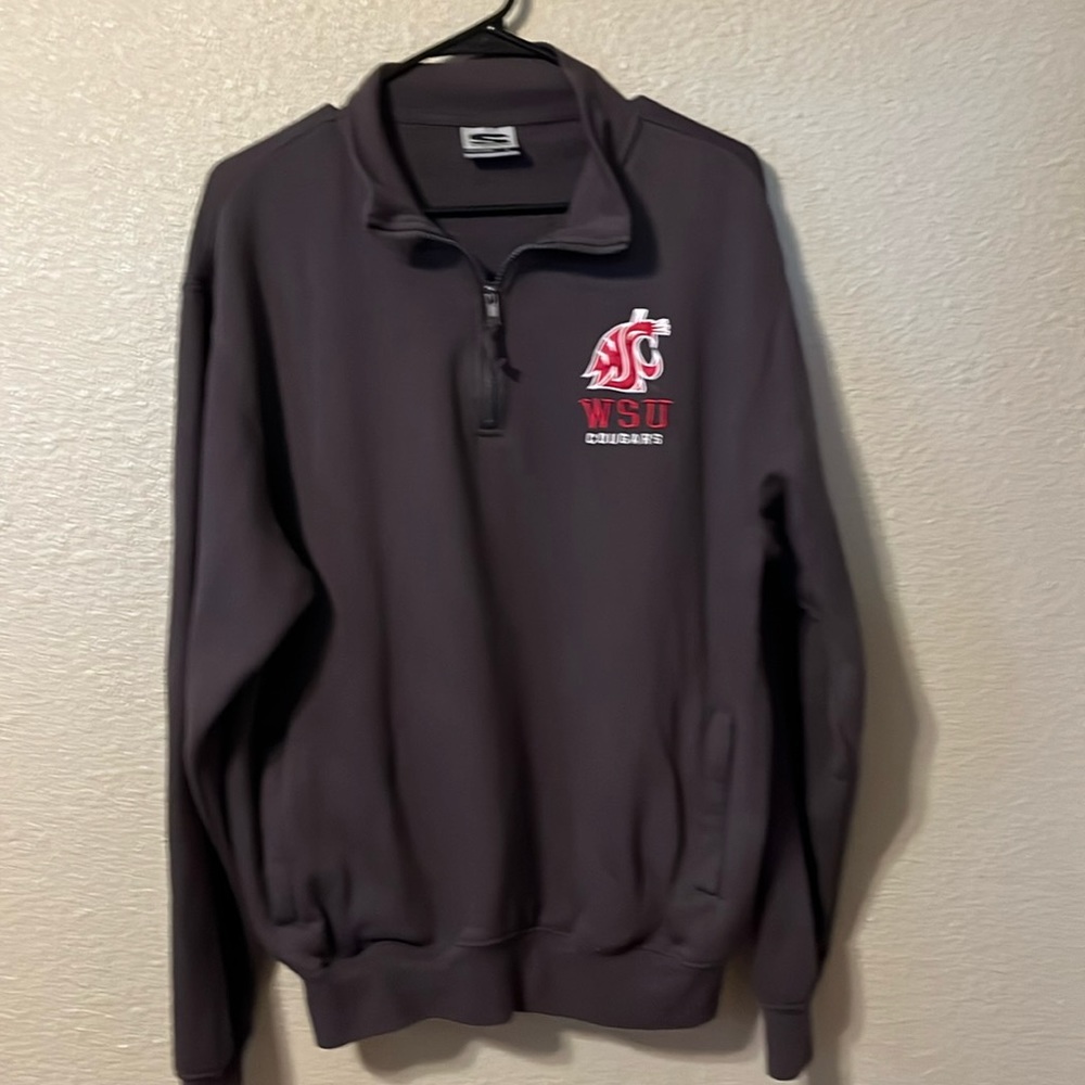 Wisconsin Cougars  1/4 Zip pullover sweatshirt Men’s Large